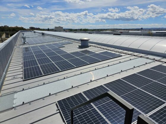 cubierta de placas solares