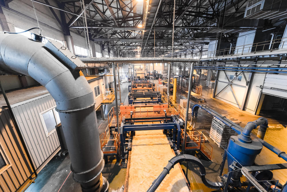 máquinas dentro de una nave industrial